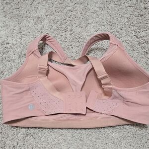 Lululemon Women's Pink Sports Bra